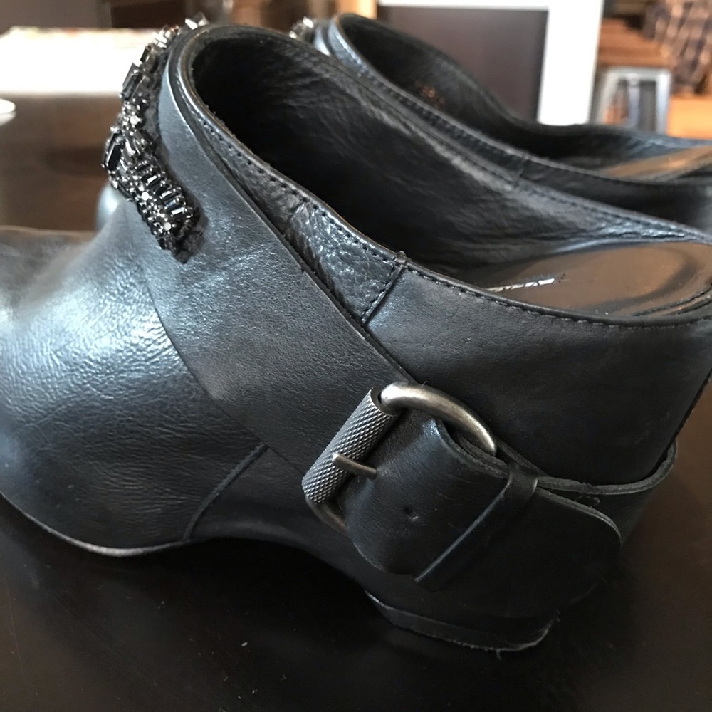 *Final Markdown* Vera Wang Lavender Label Black S… - image 3